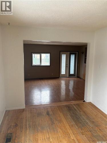 515 King Street, Weyburn, SK - Indoor Photo Showing Other Room
