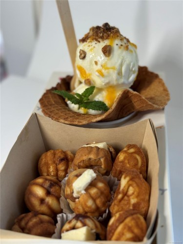 . Cls Ave, Saanich, BC 