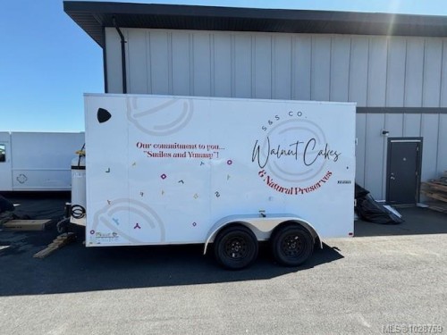 . Cls Ave, Saanich, BC 