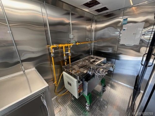 . Cls Ave, Saanich, BC 