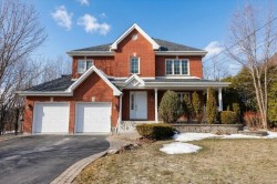 46 Rue des Arbrisseaux  Vaudreuil-Sur-Le-Lac, QC J7V 8P3