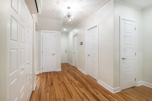 Mud Room - 612  - 614 Av. Abercorn, Mont-Royal, QC - Indoor Photo Showing Other Room