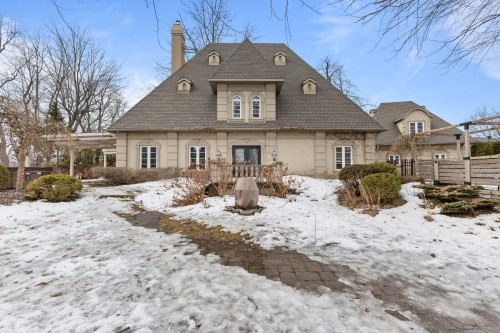 Entrée extérieure - 729 Boul. Union, Laval (Sainte-Dorothée), QC - Outdoor