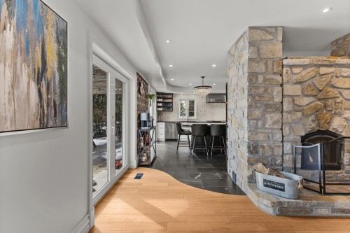 Intérieur - 729 Boul. Union, Laval (Sainte-Dorothée), QC - Indoor With Fireplace