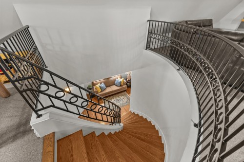 Escalier - 729 Boul. Union, Laval (Sainte-Dorothée), QC - Indoor Photo Showing Other Room