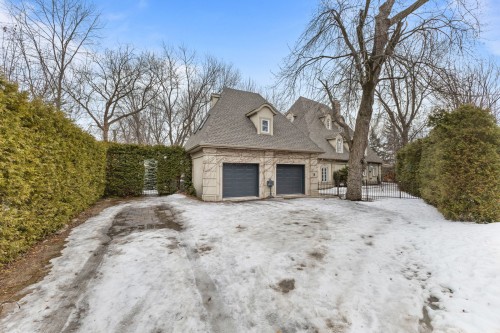 Garage - 729 Boul. Union, Laval (Sainte-Dorothée), QC - Outdoor