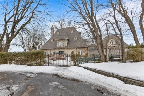 Entrée extérieure - 729 Boul. Union, Laval (Sainte-Dorothée), QC - Outdoor