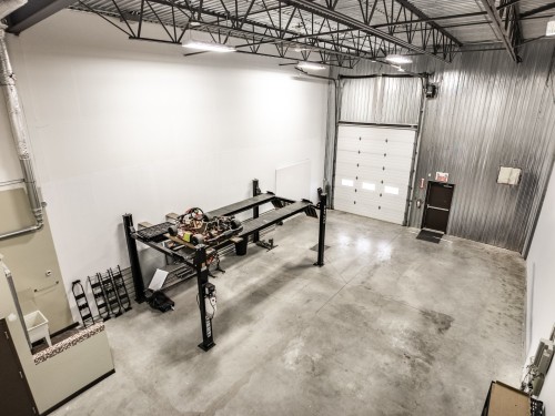 Entrepôt - 2041A Rue Léonard-De Vinci, Sainte-Julie, QC - Indoor Photo Showing Garage