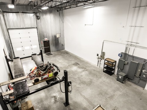 Entrepôt - 2041A Rue Léonard-De Vinci, Sainte-Julie, QC - Indoor Photo Showing Garage