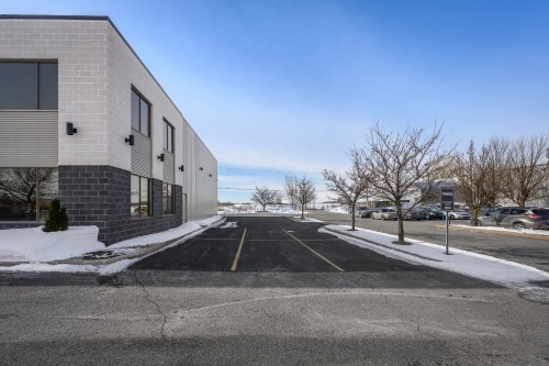 Stationnement - 2041A Rue Léonard-De Vinci, Sainte-Julie, QC - Outdoor