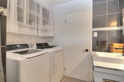 Salle de bains - 867 Av. Dion, Val-D'Or, QC - Indoor Photo Showing Laundry Room