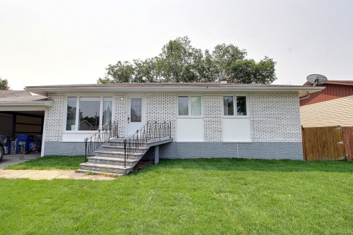 Façade - 867 Av. Dion, Val-D'Or, QC - Outdoor