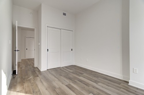 Bedroom - 510-2020 Rue Lucien-Thimens, Montréal (Saint-Laurent), QC - Indoor Photo Showing Other Room