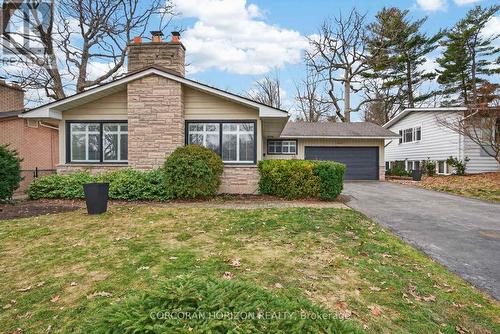 1260 ELGIN CRESCENT  Oakville, ON L6H 2J7