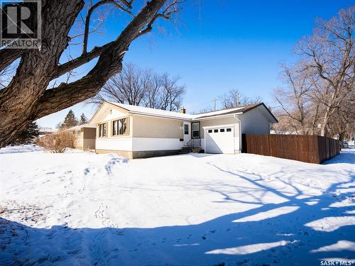 128 Mcdougall Crescent, Regina, SK - Outdoor