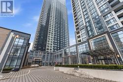 4136 - 5 MABELLE AVENUE  Toronto, ON M9A 4Y1