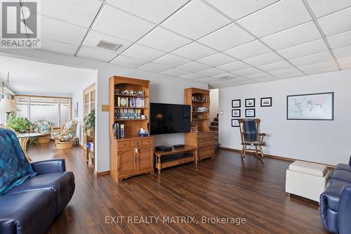 2176 Bay Road, Champlain, ON - Indoor Photo Showing Living Room