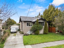 2614 Scott St  Victoria, BC V8R 4H9