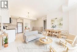 7 - 4045 HICKORY DRIVE  Mississauga, ON L4W 0G6