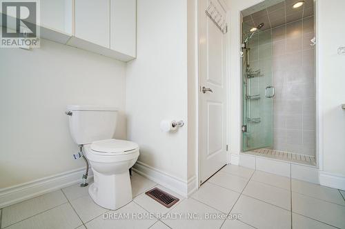 66 Mohandas Drive, Markham, ON - Indoor Photo Showing Bathroom
