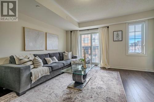 2589 Bromus Path, Oshawa, ON - Indoor Photo Showing Living Room