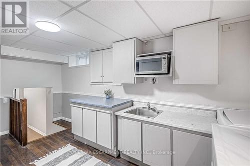 85 Ranchdale Drive, Hamilton, ON - Indoor Photo Showing Kitchen
