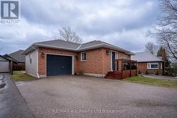 4 GEORGE STREET  Norwich (Norwich Town), ON N0J 1P0