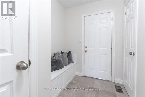 4021 Mountain Street, Lincoln, ON - Indoor Photo Showing Other Room