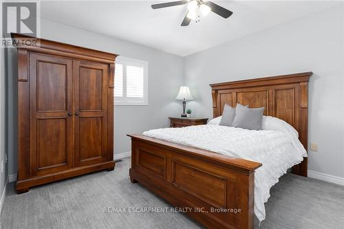 4021 Mountain Street, Lincoln, ON - Indoor Photo Showing Bedroom