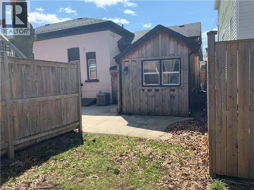 405 Macnab Street N, Hamilton, ON - Outdoor