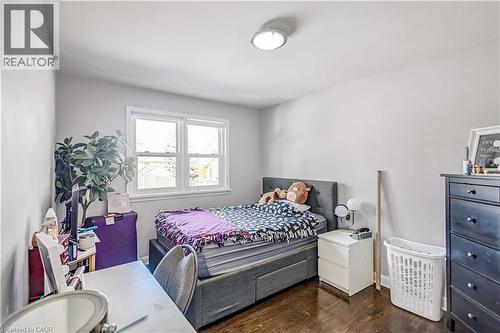 146 West 25Th Street, Hamilton, ON - Indoor Photo Showing Bedroom