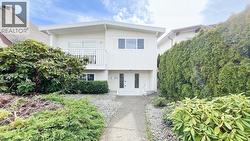 320 E 57TH AVENUE  Vancouver, BC V5X 1S7