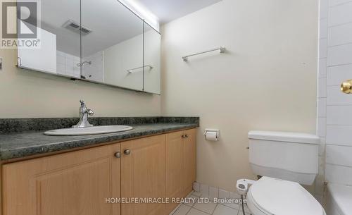 202 - 3700 Kaneff Crescent, Mississauga, ON - Indoor Photo Showing Bathroom