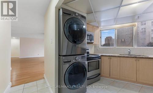 202 - 3700 Kaneff Crescent, Mississauga, ON - Indoor Photo Showing Laundry Room