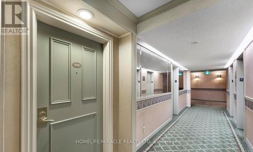 202 - 3700 Kaneff Crescent, Mississauga, ON -  With Exterior