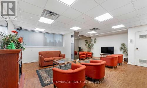 202 - 3700 Kaneff Crescent, Mississauga, ON - Indoor Photo Showing Other Room