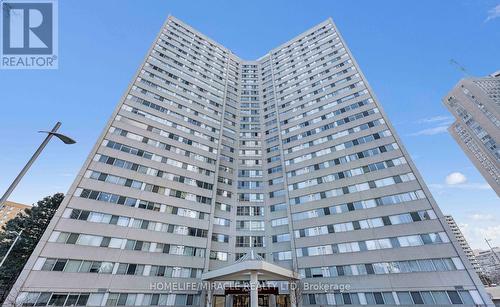 202 - 3700 Kaneff Crescent, Mississauga, ON - Outdoor With Facade