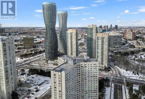 202 - 3700 Kaneff Crescent, Mississauga, ON - Outdoor