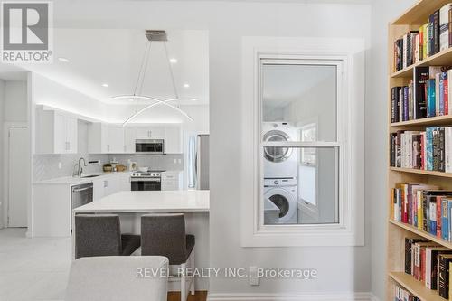 176 Wood Street E, Hamilton, ON 