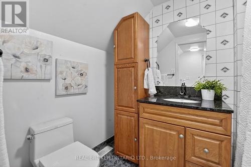 3 Beatty Avenue, Hamilton, ON - Indoor Photo Showing Bathroom
