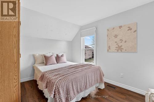 3 Beatty Avenue, Hamilton, ON - Indoor Photo Showing Bedroom