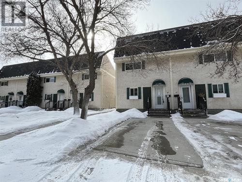 67 Killarney Way, Regina, SK - Outdoor With Facade