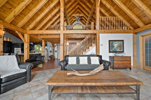 Salon - 100 Ch. Mccarthy, Grand-Remous, QC - Indoor