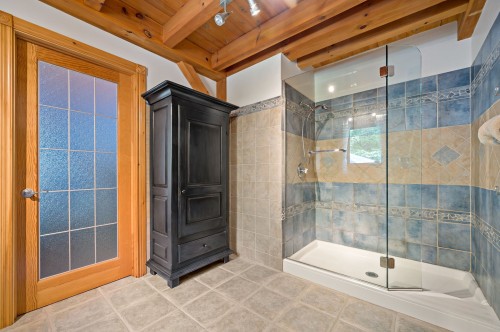 Salle de bains attenante à la CCP - 100 Ch. Mccarthy, Grand-Remous, QC - Indoor Photo Showing Bathroom