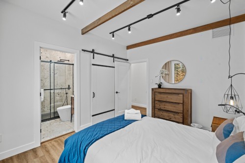 Chambre à coucher principale - 169 Ch. Du Printemps, Amherst, QC - Indoor Photo Showing Bedroom