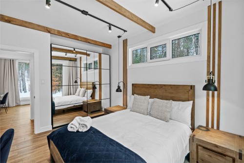 Chambre à coucher - 169 Ch. Du Printemps, Amherst, QC - Indoor Photo Showing Bedroom