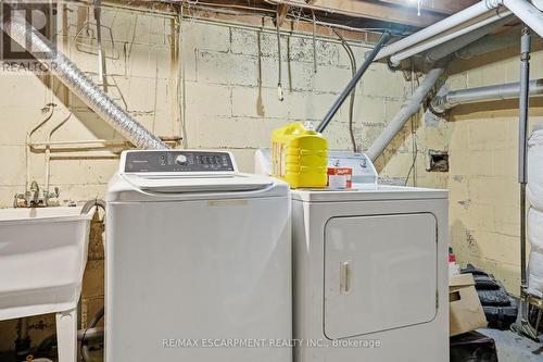 424 East 42Nd Street, Hamilton, ON - Indoor Photo Showing Laundry Room