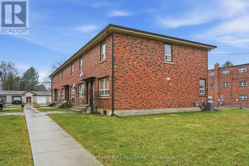 424 East 42Nd Street, Hamilton, ON - Outdoor