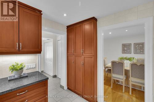 162 Loretta Avenue N, Ottawa, ON - Indoor