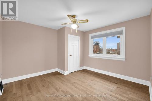 162 Loretta Avenue N, Ottawa, ON - Indoor Photo Showing Other Room